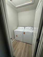 301 Crest Dr in Beatrice, NE - Foto de edificio - Building Photo