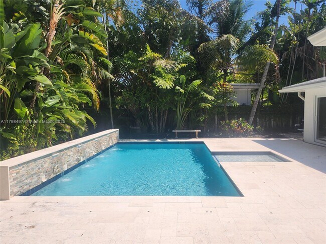 2600 Acacia Ct in Fort Lauderdale, FL - Building Photo - Building Photo