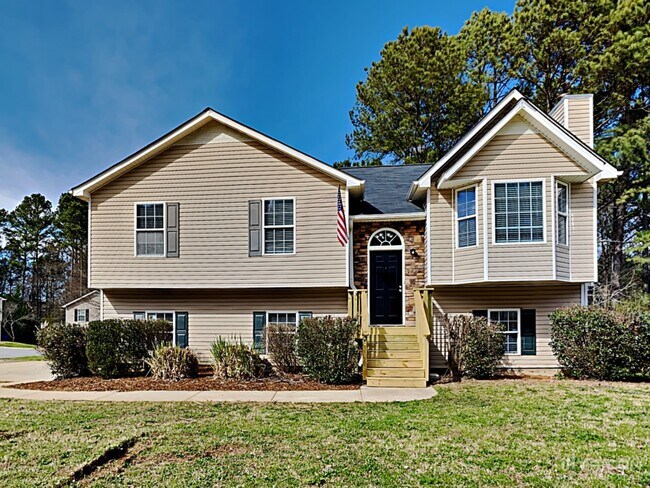 105 Christine Ct in Dallas, GA - Building Photo - Building Photo