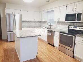 141 Red Oak Ln in Alpharetta, GA - Building Photo - Building Photo