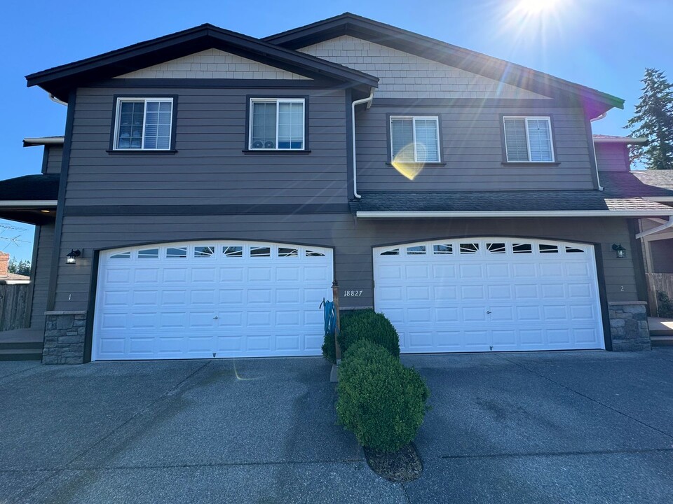 18827 43rd Dr NE in Arlington, WA - Building Photo