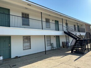 Cheyenne Heights in Scott, LA - Building Photo - Building Photo