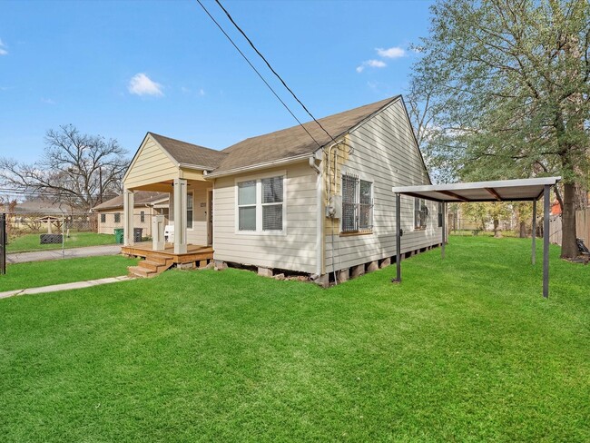 property at 1211 Bigelow St