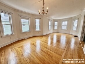 41 Rich St in Waltham, MA - Building Photo - Building Photo