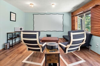 40 N Canvasback Way in Hoodsport, WA - Building Photo - Building Photo