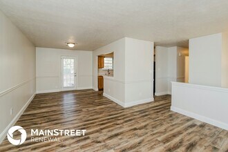 7905 Tressa Cir in Powell, TN - Foto de edificio - Building Photo