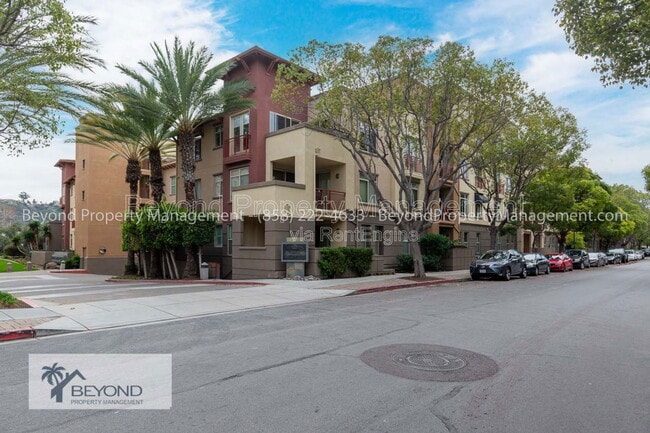 8233 Station Village Ln in San Diego, CA - Building Photo - Building Photo