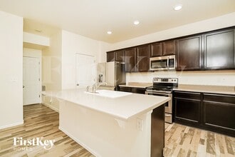 816 Draw St in Brighton, CO - Foto de edificio - Building Photo