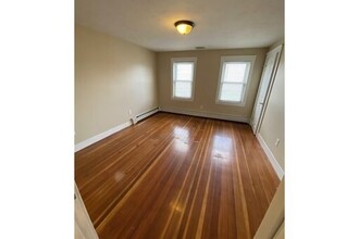 22 Folan Ave in Norwood, MA - Building Photo - Building Photo