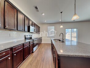 2132 Laurel Vlg Cir in Belmont, NC - Building Photo - Building Photo