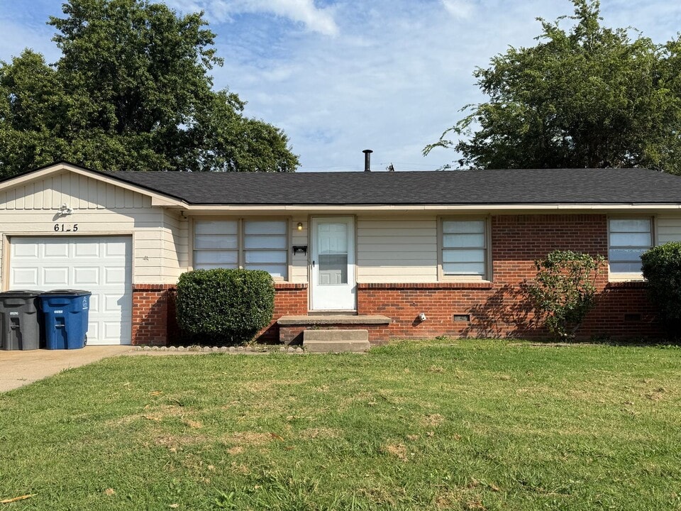 6125 E 20th St in Tulsa, OK - Building Photo