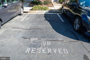 5920 Terrapin Pl in Alexandria, VA - Building Photo