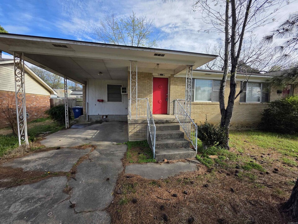 211 W 55th St in North Little Rock, AR - Building Photo