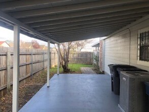 200 Callender Dr in Fort Worth, TX - Building Photo - Building Photo
