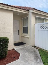 15892 NW 21st St in Pembroke Pines, FL - Building Photo - Building Photo