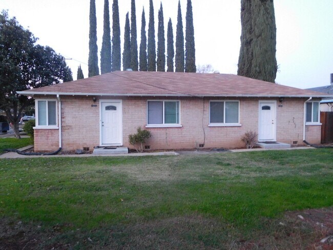 2005 Stretch Rd in Merced, CA - Building Photo - Building Photo