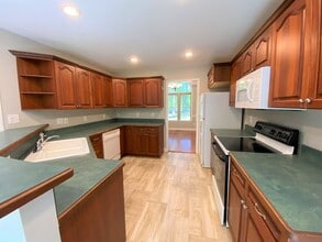 5809 Crimson Ct in Mebane, NC - Building Photo - Building Photo