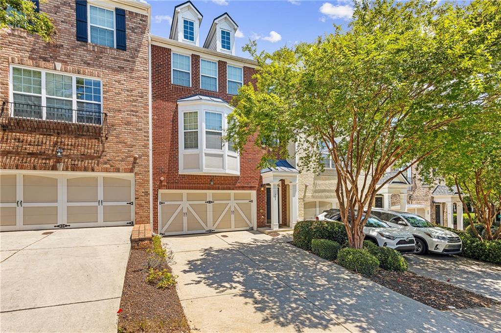 1565 Oakdale Bluffs Dr in Mableton, GA - Foto de edificio