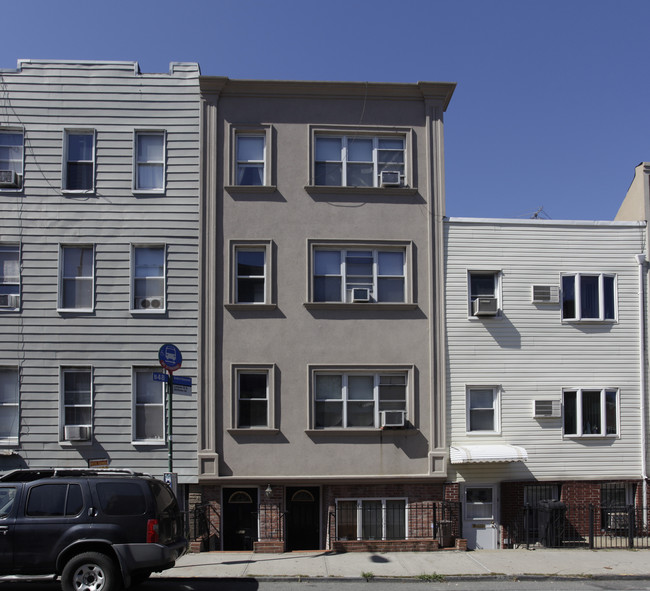 609 Lorimer St in Brooklyn, NY - Building Photo - Building Photo