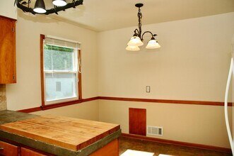 1317 Herrick Ave NE in Grand Rapids, MI - Building Photo - Building Photo