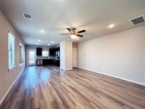 179 Threshing Rd in Mustang Ridge, TX - Building Photo - Building Photo