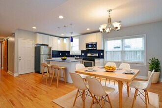 3552 Irving Ave S in Minneapolis, MN - Building Photo - Building Photo