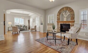 5727 Cross Creek Dr in Colorado Springs, CO - Foto de edificio - Building Photo