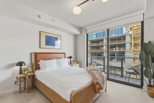 11 NE 6th St, Unit SI FL12-ID1429751P in Miami, FL - Building Photo