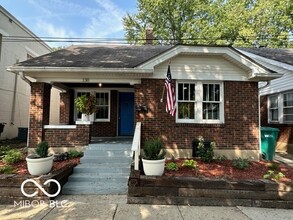 130 N Jackson St in Franklin, IN - Building Photo - Building Photo