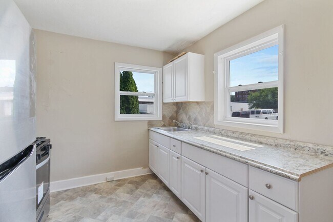 392 E Maple St in York, PA - Building Photo - Building Photo