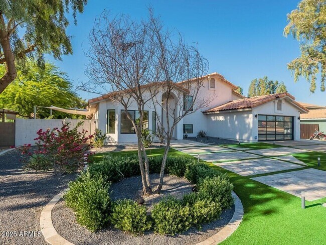 4748 E Redfield Rd in Phoenix, AZ - Building Photo - Building Photo