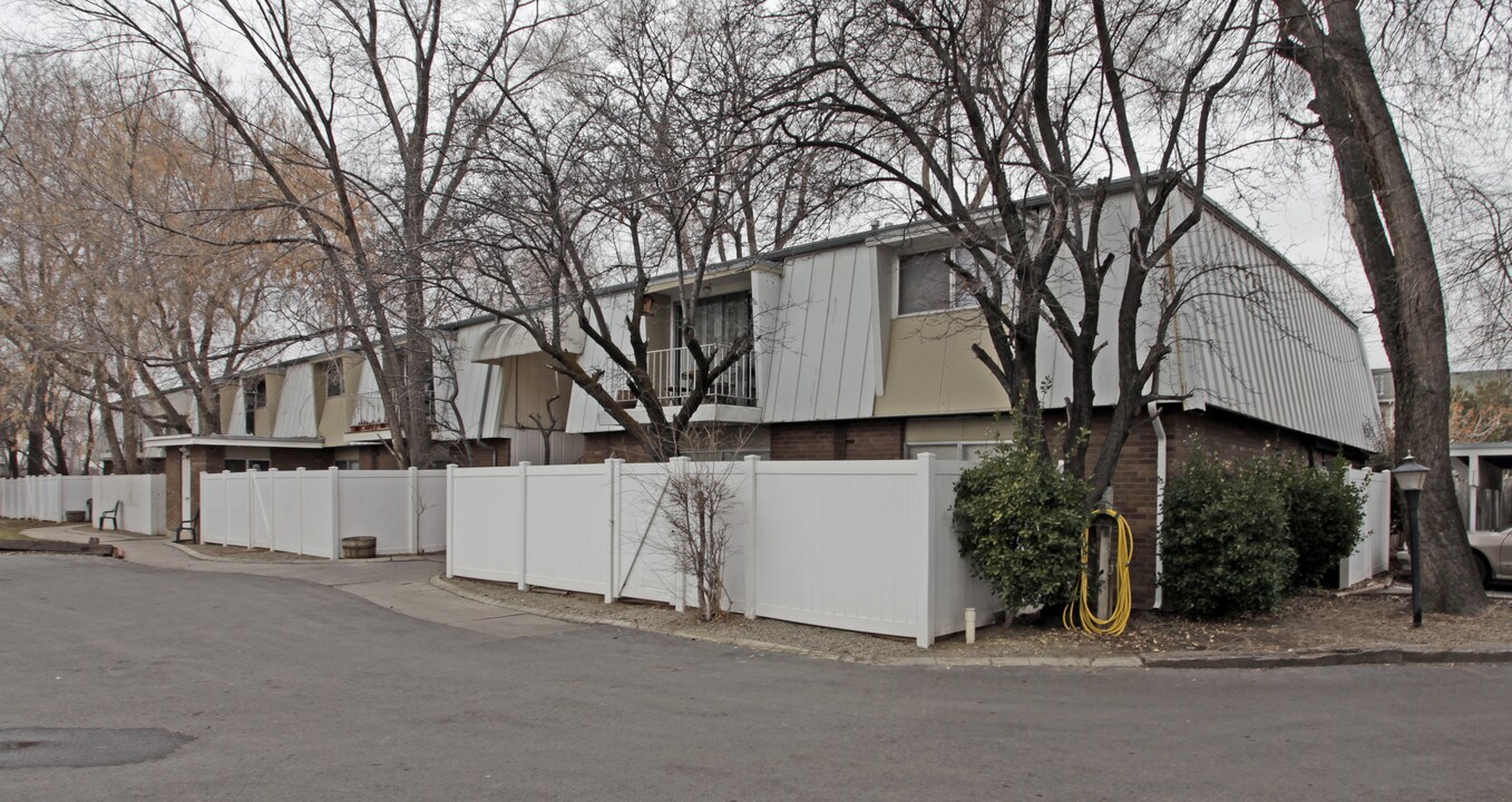 Hidden Grove Apartments in Salt Lake City, UT - Foto de edificio