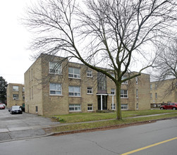 184 Felan Ave in Oakville, ON - Building Photo - Building Photo