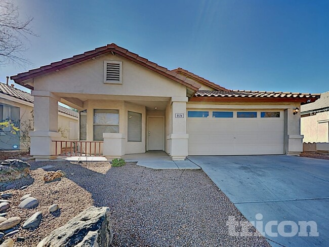 8126 S Jenna Ln, Unit 432 in Phoenix, AZ - Building Photo - Building Photo