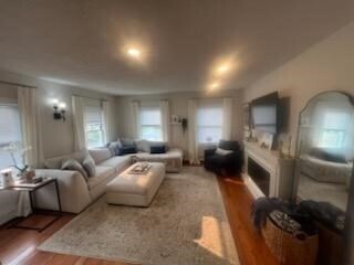 2 Fitch Ct in Wakefield, MA - Building Photo