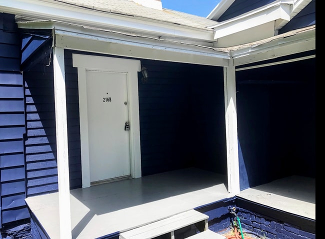 216 N Gilmer St, Unit 216 Gilmer B in Cartersville, GA - Foto de edificio - Building Photo