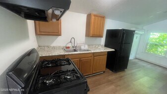 2016 Dellwood Ave in Jacksonville, FL - Building Photo