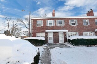 338 S Chase Ave in Columbus, OH - Building Photo