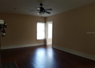 135-139 S Stone St in DeLand, FL - Building Photo - Interior Photo