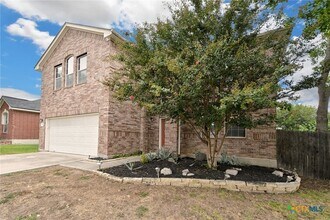2065 Dove Crossing Dr in New Braunfels, TX - Building Photo - Building Photo