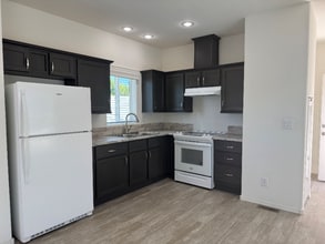 210 Vista Del Escuela in El Cajon, CA - Building Photo - Building Photo