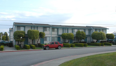 Park View Apartments in Gilroy, CA - Building Photo - Building Photo