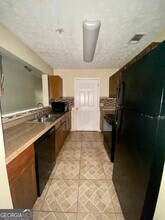 8101 Fairington Ridge Cir in Stonecrest, GA - Building Photo - Building Photo