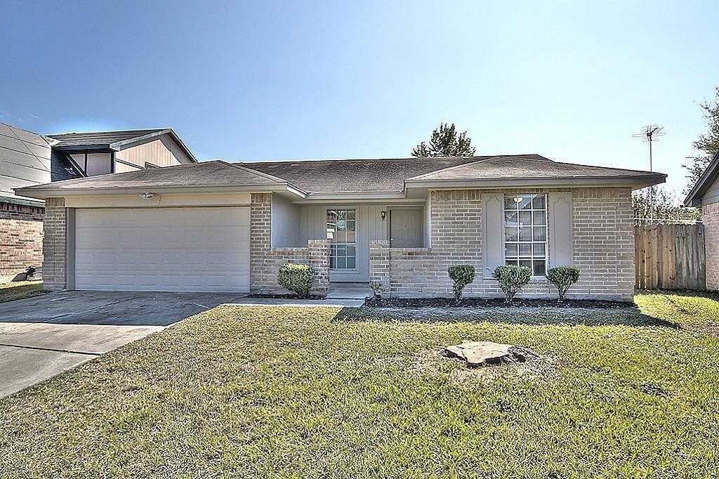 15346 Peachmeadow Ln in Channelview, TX - Building Photo