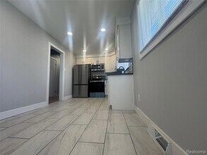 12107 Centralia in Redford Township, MI - Building Photo - Building Photo