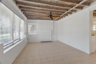 612 Canal Rd in Siesta Key, FL - Building Photo - Building Photo
