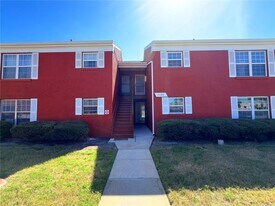 1140 83rd Ave N in St. Petersburg, FL - Building Photo