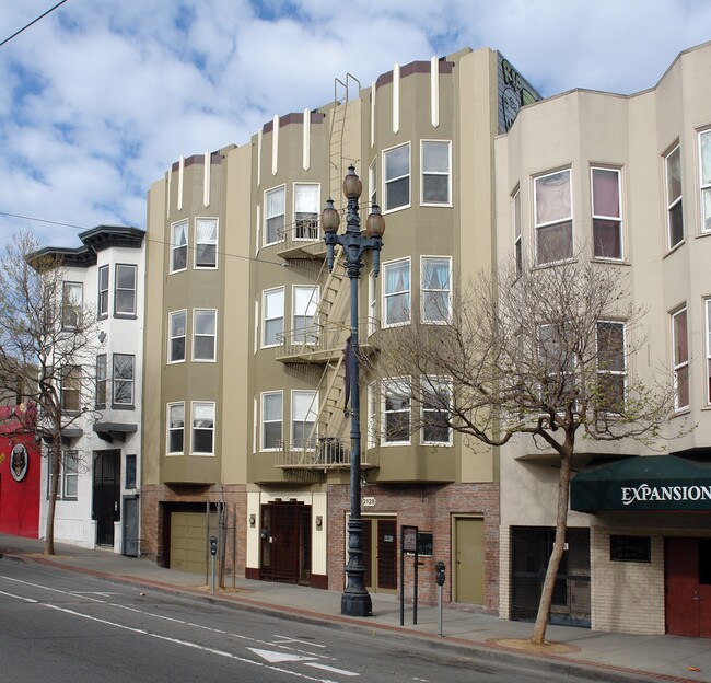 2128-2130 Market St