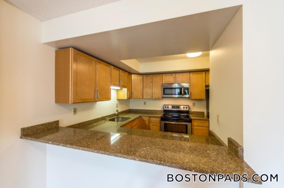 345 Franklin St in Cambridge, MA - Building Photo