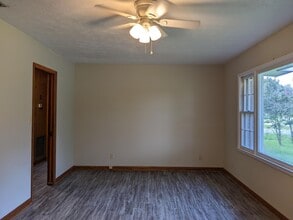 7 3rd St in Glenwood, GA - Building Photo - Building Photo